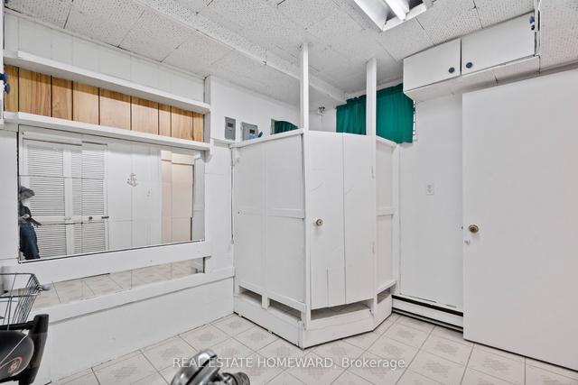 70 Stanley Terr, House attached with 3 bedrooms, 2 bathrooms and 2 parking in Toronto ON | Image 26