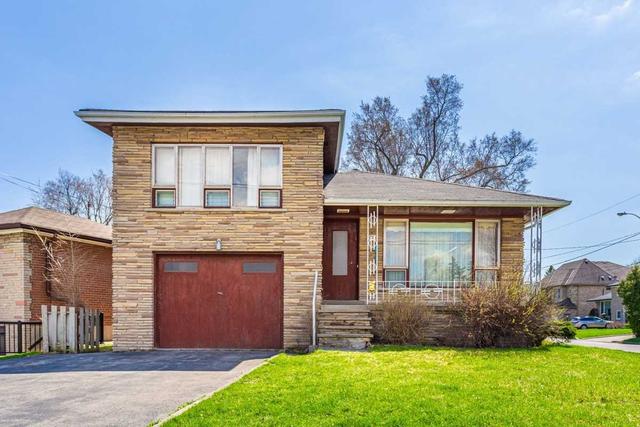 toronto - 157 York Downs Dr, House detached with 3 bedrooms, 3 bathrooms and 5 parking in Toronto ON | Image 1