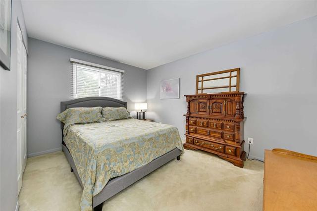 213 Little Ave, House detached with 3 bedrooms, 2 bathrooms and 6 parking in Barrie ON | Image 18