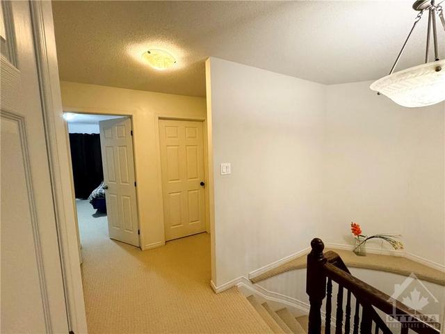 272 Macoun Circle, Townhouse with 3 bedrooms, 3 bathrooms and 2 parking in Ottawa ON | Image 17