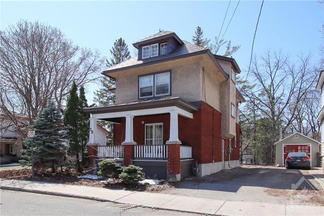 28 Gwynne Avenue, House detached with 5 bedrooms, 1 bathrooms and 5 parking in Ottawa ON | Image 1