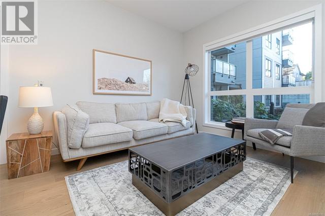 502 - 4030 Shelbourne St, Condo with 2 bedrooms, 2 bathrooms and 1 parking in Saanich BC | Image 7