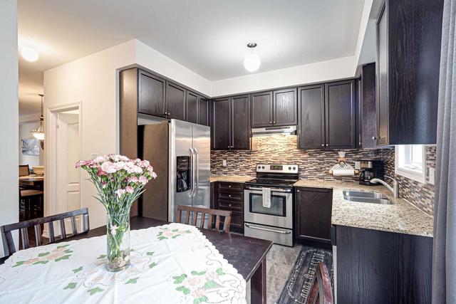 th 28 - 10 Porter Ave W, House attached with 3 bedrooms, 4 bathrooms and 2 parking in Vaughan ON | Image 3