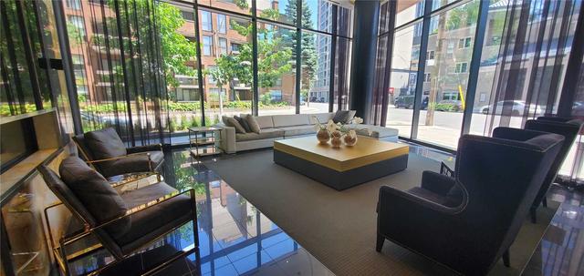 2101 - 32 Davenport Rd, Condo with 0 bedrooms, 1 bathrooms and 0 parking in Toronto ON | Image 7