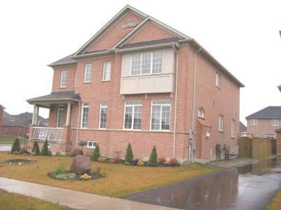 1001 Castlemore Ave, House detached with 4 bedrooms, 4 bathrooms and 4 parking in Markham ON | Image 3