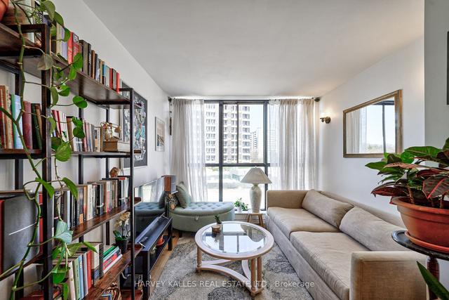 543 - 24 Southport St, Condo with 1 bedrooms, 1 bathrooms and 1 parking in Toronto ON | Image 10