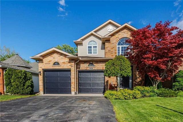 8838 Nassau Ave, House detached with 4 bedrooms, 4 bathrooms and 4 parking in Niagara Falls ON | Card Image