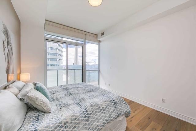 lph4901 - 55 Bremner Blvd, Condo with 3 bedrooms, 2 bathrooms and 1 parking in Toronto ON | Image 8