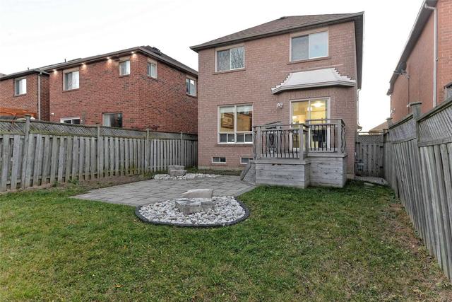 34 Forestgrove Circ, House detached with 3 bedrooms, 3 bathrooms and 5 parking in Brampton ON | Image 8
