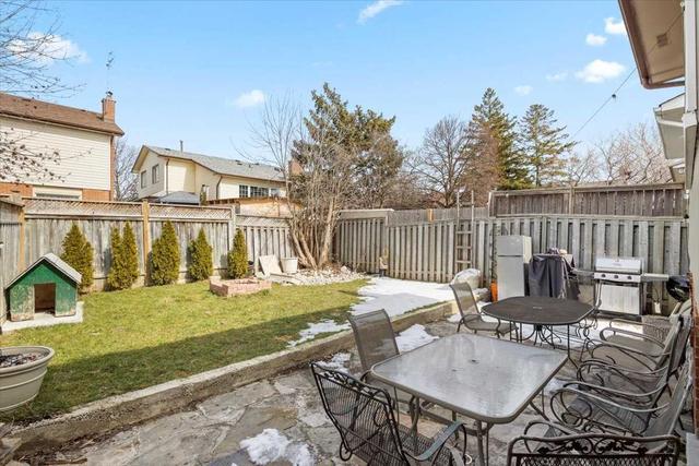 13 Hinchley Wood Grve, House semidetached with 3 bedrooms, 3 bathrooms and 3 parking in Brampton ON | Image 18