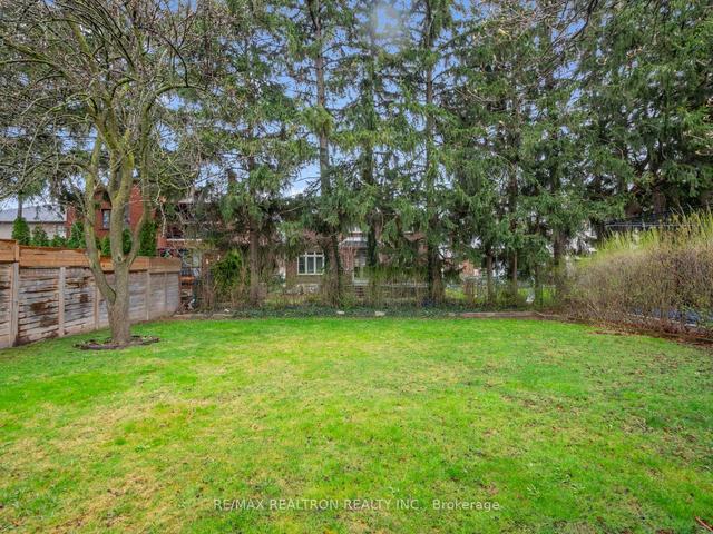 49 Palm Dr, House detached with 3 bedrooms, 3 bathrooms and 6 parking in Toronto ON | Image 20