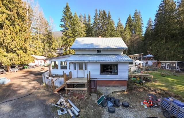 1766 Riondel Road N, House detached with 3 bedrooms, 2 bathrooms and null parking in Central Kootenay A BC | Image 88