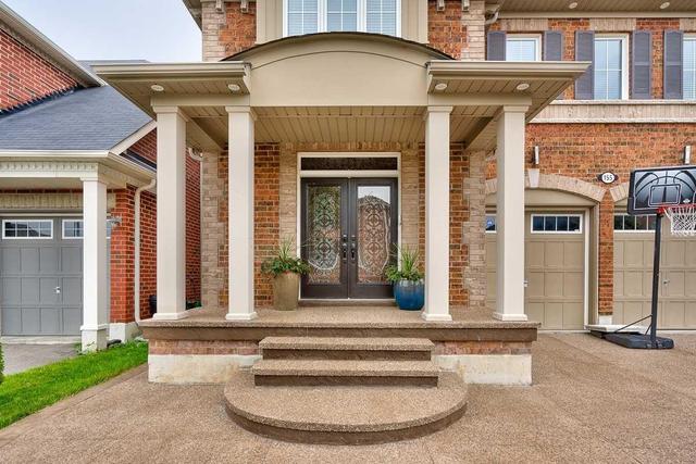 155 Rowe Terr, House detached with 4 bedrooms, 4 bathrooms and 4 parking in Milton ON | Image 2