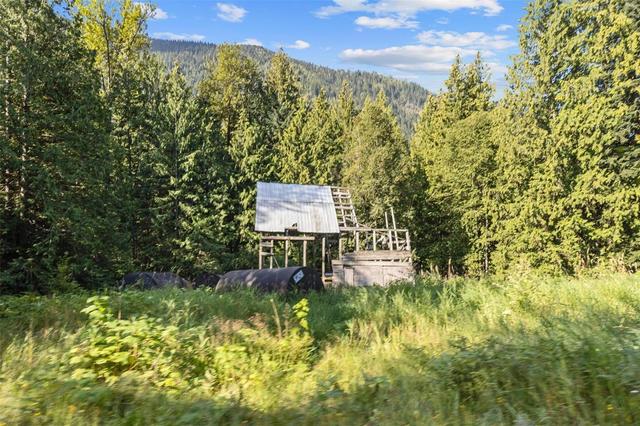 0000 Trans Canada Highway, Home with 0 bedrooms, 0 bathrooms and null parking in Columbia Shuswap E BC | Image 23