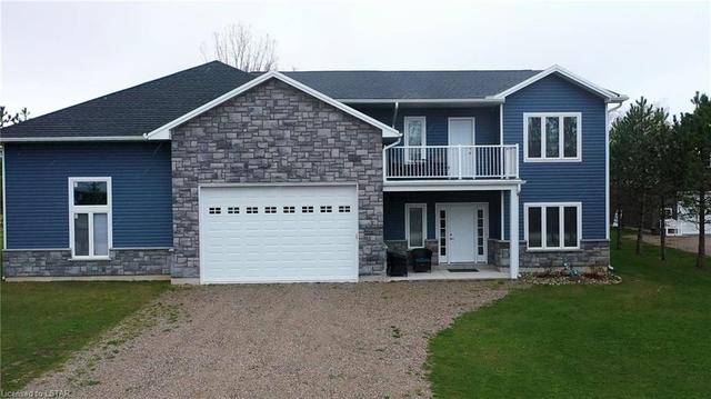33815 Darryl Court, House detached with 3 bedrooms, 3 bathrooms and 16 parking in Bluewater ON | Image 49