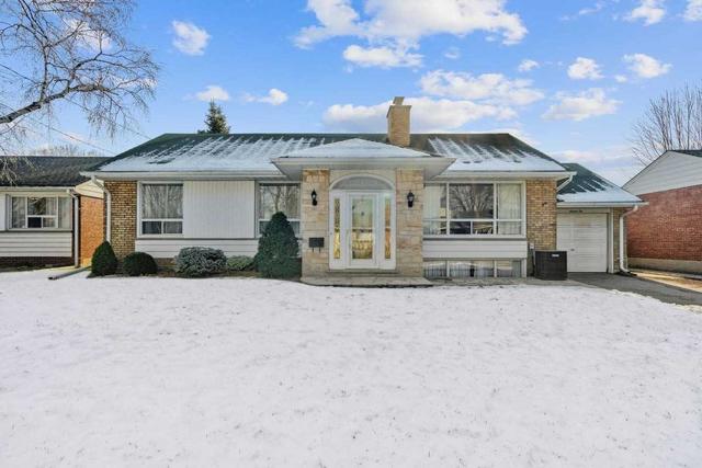 1610 Liveoak Dr, House detached with 3 bedrooms, 2 bathrooms and 3 parking in Mississauga ON | Image 1