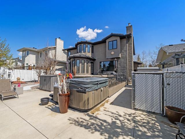 916 Woodbine Boulevard Sw, House detached with 3 bedrooms, 3 bathrooms and 5 parking in Calgary AB | Image 47
