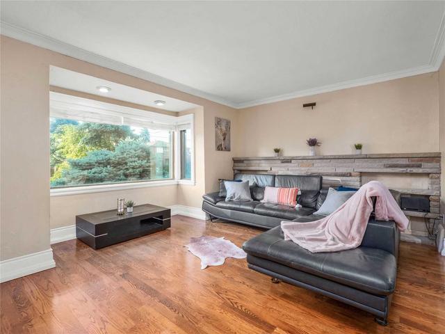 41 Westdale Dr, House detached with 3 bedrooms, 2 bathrooms and 6 parking in Toronto ON | Image 24