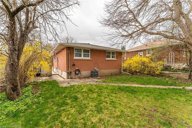 56 Proctor Avenue, House detached with 3 bedrooms, 1 bathrooms and null parking in Brantford ON | Image 19