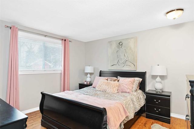 72 Burns Dr, House detached with 3 bedrooms, 2 bathrooms and 6 parking in Guelph ON | Image 22