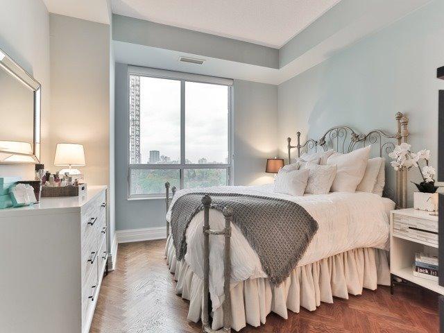Lph08 - 38 Avoca Ave, Condo with 2 bedrooms, 2 bathrooms and 1 parking in Toronto ON | Image 14