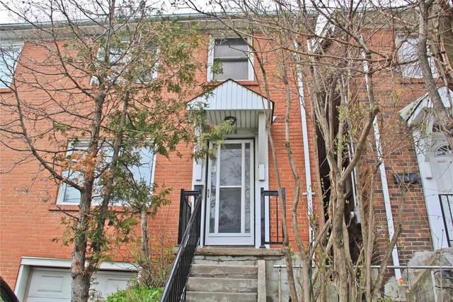 618 Davenport Rd, House semidetached with 3 bedrooms, 1 bathrooms and 1 parking in Toronto ON | Image 2
