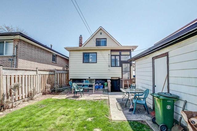 75 Delena Ave N, House detached with 4 bedrooms, 2 bathrooms and 4 parking in Hamilton ON | Image 19