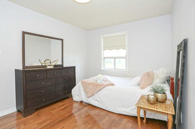 73 Nelson St, House detached with 3 bedrooms, 3 bathrooms and 3 parking in Toronto ON | Image 14