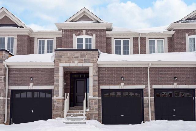 33 Jell St, House attached with 3 bedrooms, 3 bathrooms and 3 parking in Guelph ON | Image 1