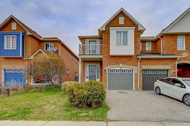 32 Marjoram Dr N, House attached with 3 bedrooms, 4 bathrooms and 2 parking in Ajax ON | Image 1