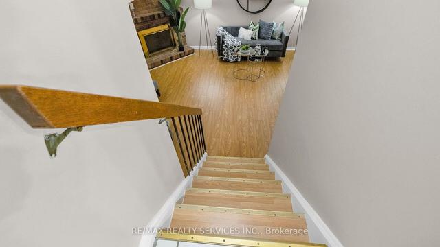 52 Pluto Dr, House detached with 3 bedrooms, 2 bathrooms and 5 parking in Brampton ON | Image 22