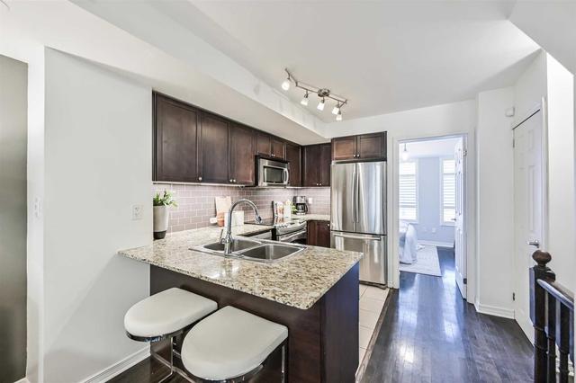 233 - 21 Ruttan St, Townhouse with 3 bedrooms, 2 bathrooms and 1 parking in Toronto ON | Image 30