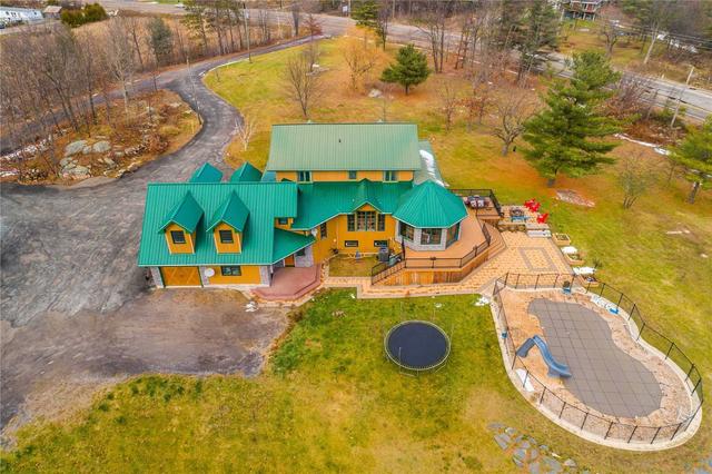 10380 Highway 41, House detached with 4 bedrooms, 2 bathrooms and 22 parking in Addington Highlands ON | Image 3