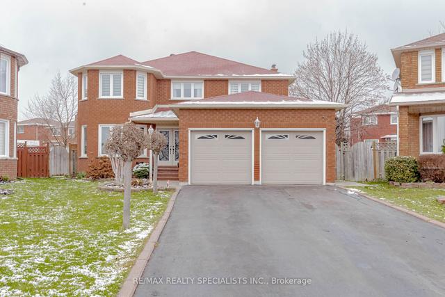 26 St George's Pl, House detached with 4 bedrooms, 4 bathrooms and 8 parking in Brampton ON | Image 1