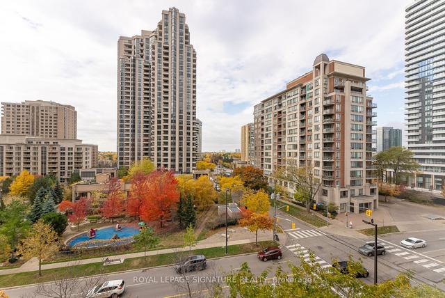 911 - 18 Sommerset Way, Condo with 1 bedrooms, 1 bathrooms and 1 parking in Toronto ON | Image 29