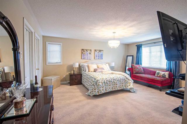 32 Princess Valley Cres, House detached with 5 bedrooms, 6 bathrooms and 7 parking in Brampton ON | Image 16