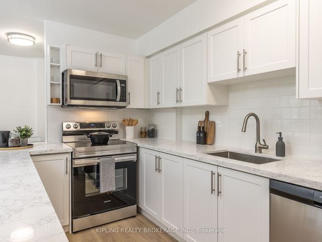 410 - 240 Markland Dr, Condo with 2 bedrooms, 1 bathrooms and 0 parking in Toronto ON | Image 3