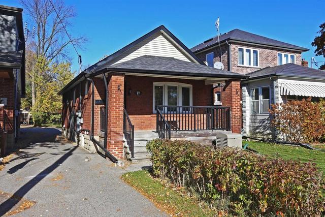 37 Arcadian Circ, House detached with 2 bedrooms, 2 bathrooms and 2 parking in Toronto ON | Image 1