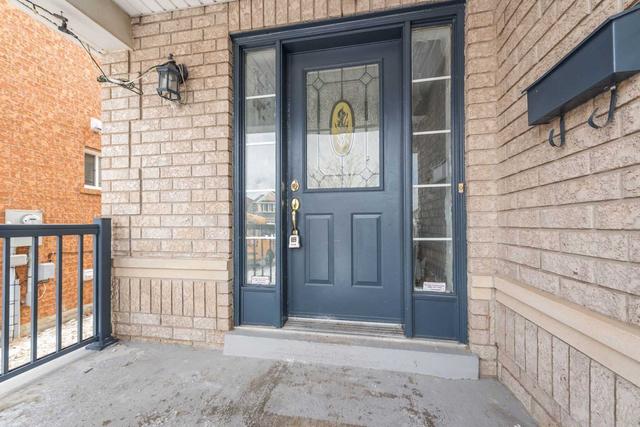 174 Sunny Meadow Blvd, House detached with 3 bedrooms, 4 bathrooms and 6 parking in Brampton ON | Image 12
