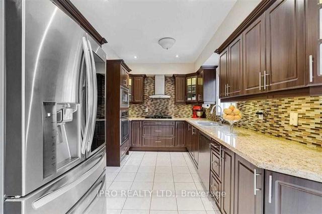 6249 Mcgriff Crt, House detached with 3 bedrooms, 4 bathrooms and 6 parking in Mississauga ON | Image 26