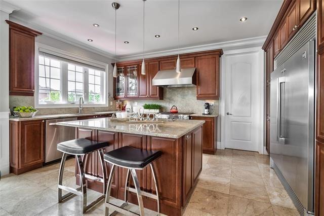 2332 Adirondak Tr, House detached with 4 bedrooms, 6 bathrooms and 2 parking in Oakville ON | Image 6