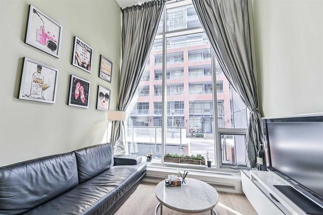 th1 - 20 Bruyeres Mews, Townhouse with 3 bedrooms, 3 bathrooms and 1 parking in Toronto ON | Image 13