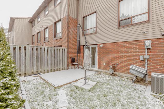 88 Carleton Pl, Townhouse with 4 bedrooms, 3 bathrooms and 2 parking in Brampton ON | Image 26