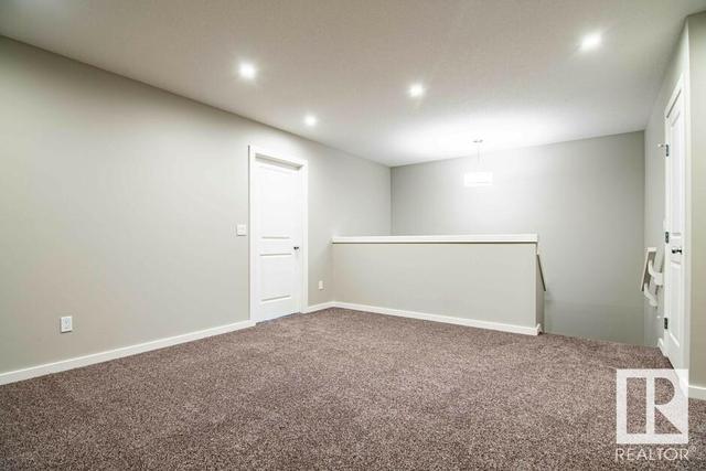 1829 Collip Vw Sw, House detached with 3 bedrooms, 2 bathrooms and 4 parking in Edmonton AB | Image 1