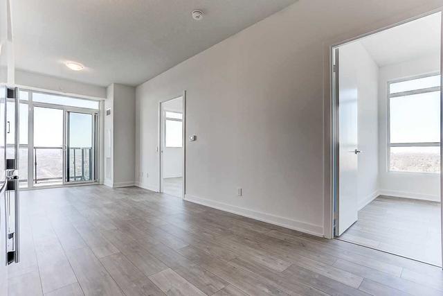 2409 - 251 Manotiba St, Condo with 2 bedrooms, 2 bathrooms and 1 parking in Toronto ON | Image 10