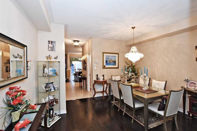 3 Chao Cres, House attached with 3 bedrooms, 4 bathrooms and 3 parking in Richmond Hill ON | Image 18