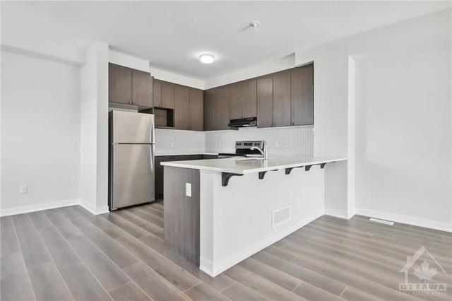 326 Parallax Private, Townhouse with 4 bedrooms, 3 bathrooms and 2 parking in Ottawa ON | Image 15