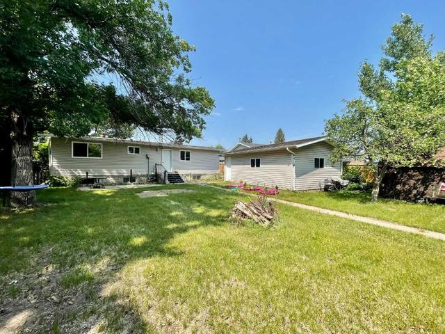 409 3 Street, House detached with 4 bedrooms, 1 bathrooms and 4 parking in Wainwright AB | Image 25