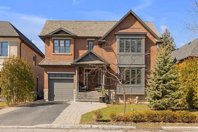 140 Mona Dr, House detached with 4 bedrooms, 5 bathrooms and 4 parking in Toronto ON | Image 1