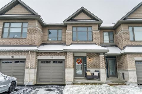 212 Purchase Crescent, Townhouse with 3 bedrooms, 3 bathrooms and 3 parking in Ottawa ON | Card Image
